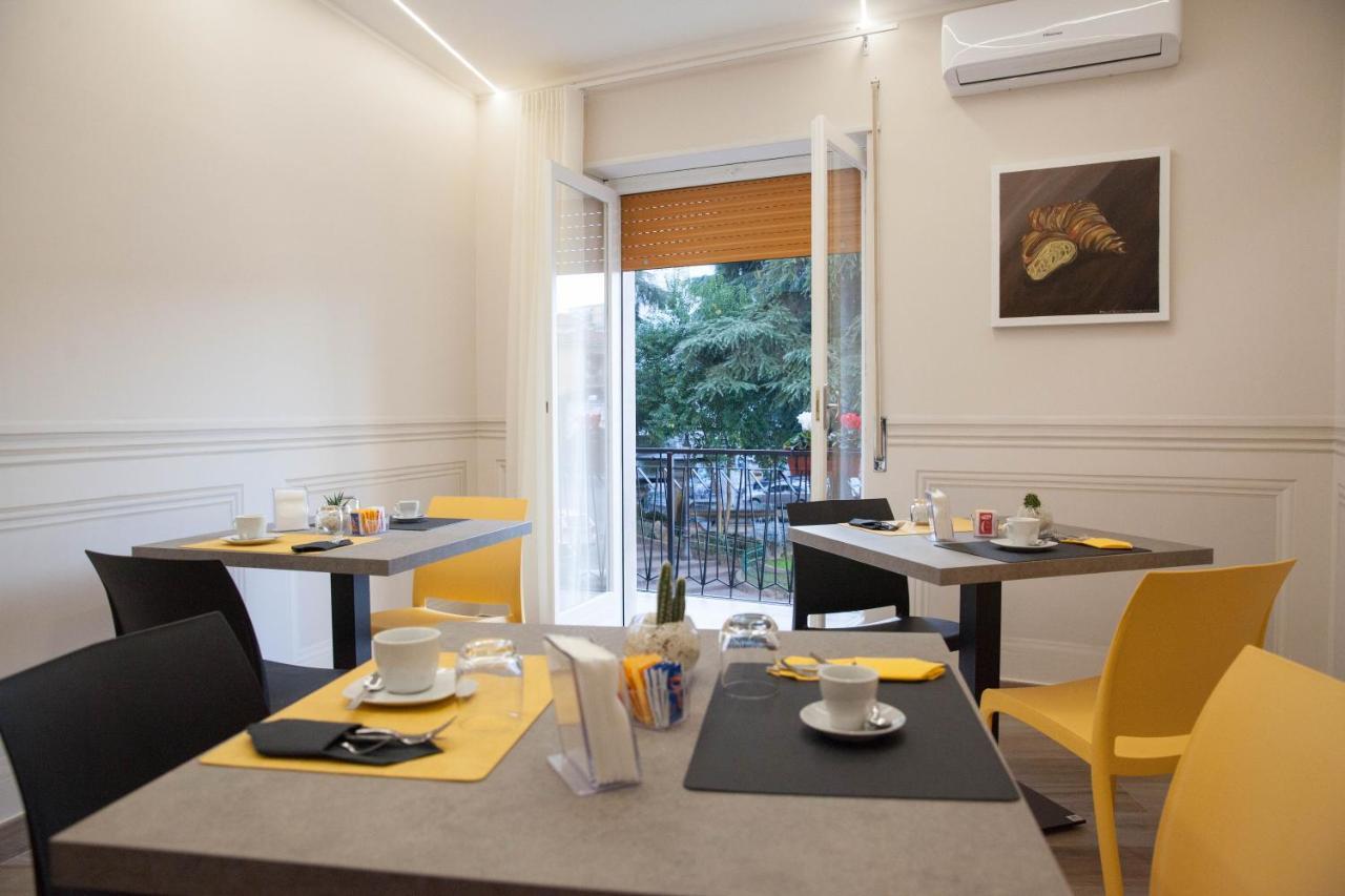 B&B Morelli Home Cosenza Bagian luar foto