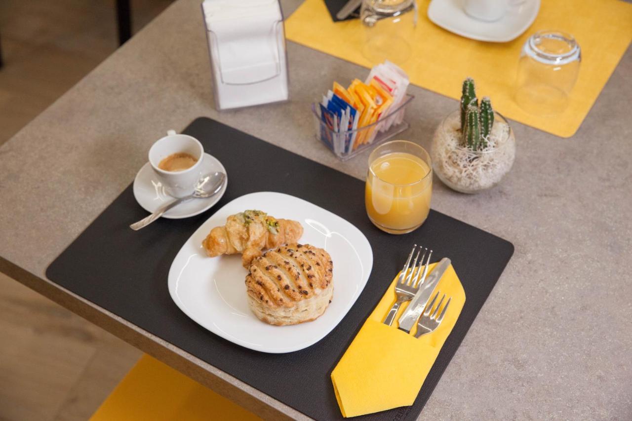 B&B Morelli Home Cosenza Bagian luar foto